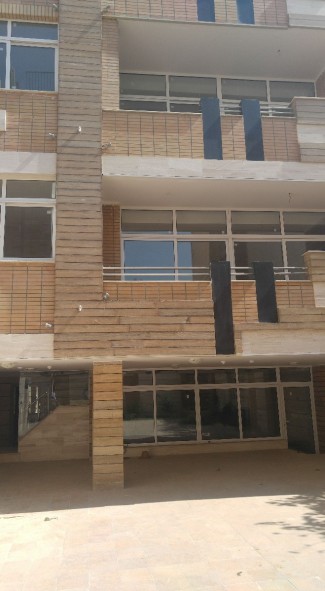 منزل دو طبقه  پروین
